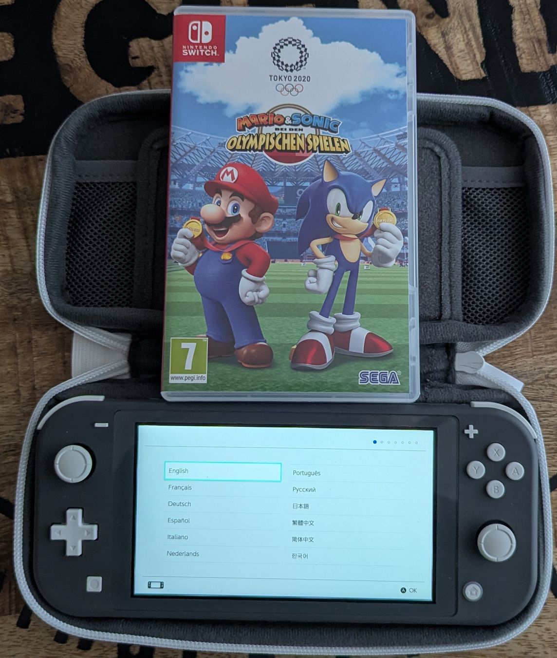 Nintendo Konsolen: Nintendo Switch Lite - grau – Gebraucht aus Langenthal von Stibeline 1