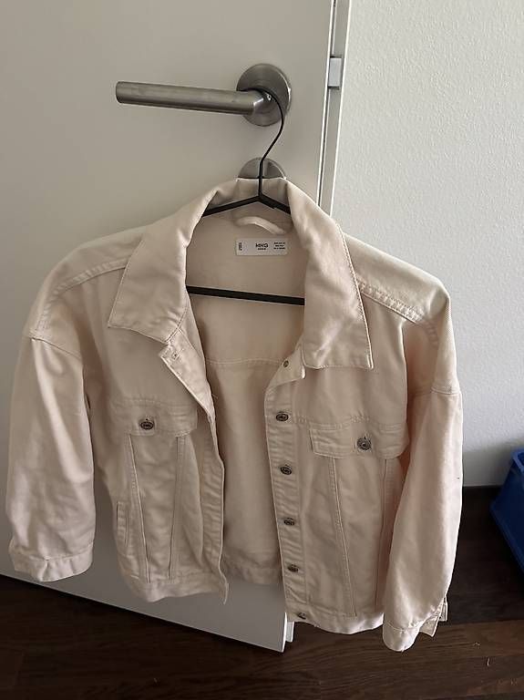 Mango Giacche: Oversize Jeansjacke Mango – Usato da Muttenz venduto da veroo8