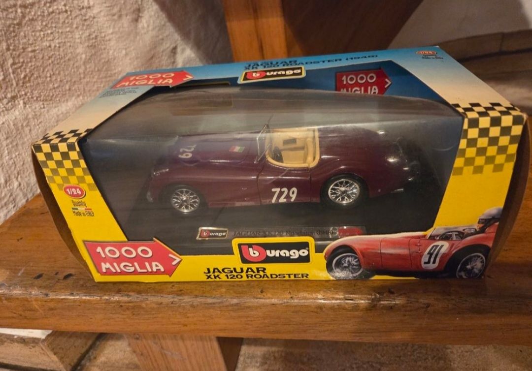 Bburago Modellini d'auto: Sammlung Modellautos Burago 1/18 und 1/24 – Nuovo e nell'imballaggio originale da Winterthur venduto da Marc1023 7