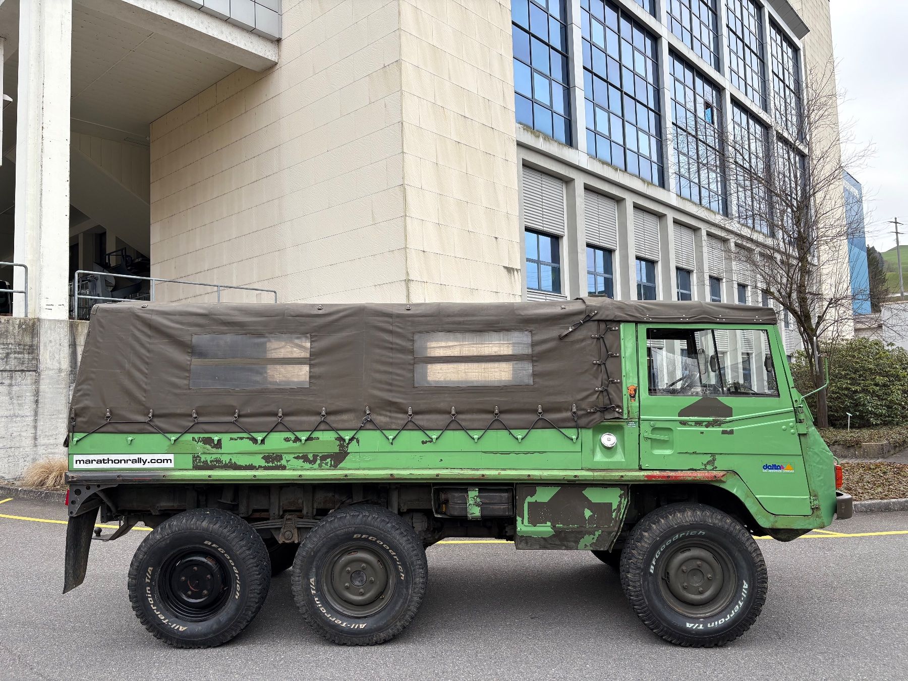 Steyr-Puch Veicoli commerciali: STEYR-PUCH PINZGAUER 712M / 6x6 – Usato da Hasle LU venduto da Mroeoesli0 2
