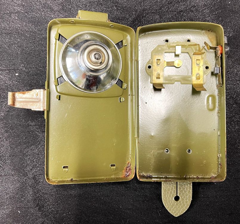Armée suisse Lampes: Militär Taschenlampen – D'occasion à Oftringen par Vucki 5