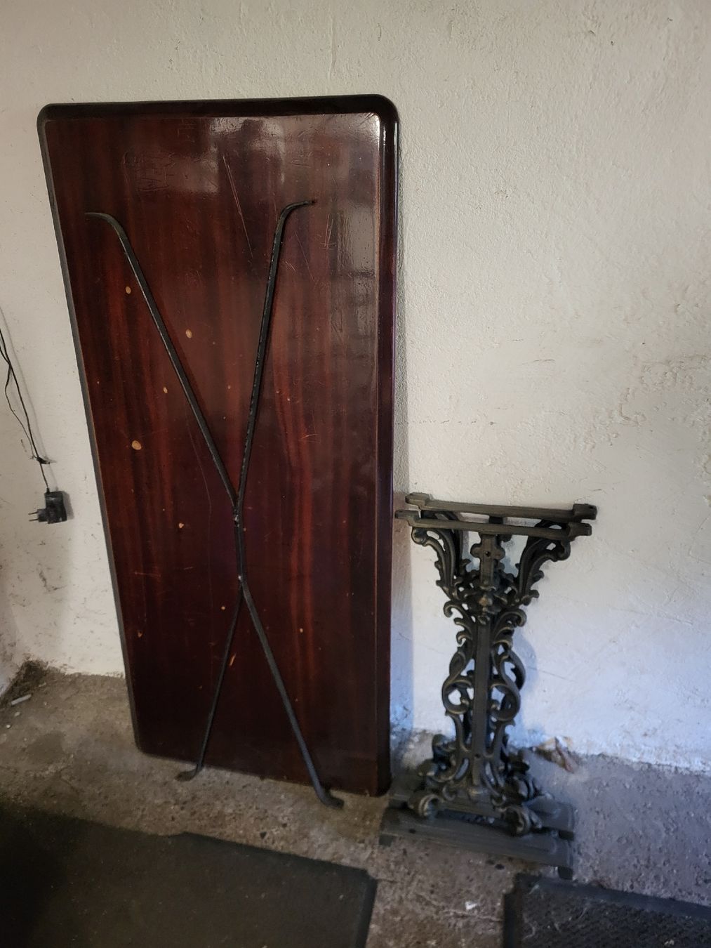 Tavoli: Tisch – Usato da Oftringen venduto da gru_l6yd