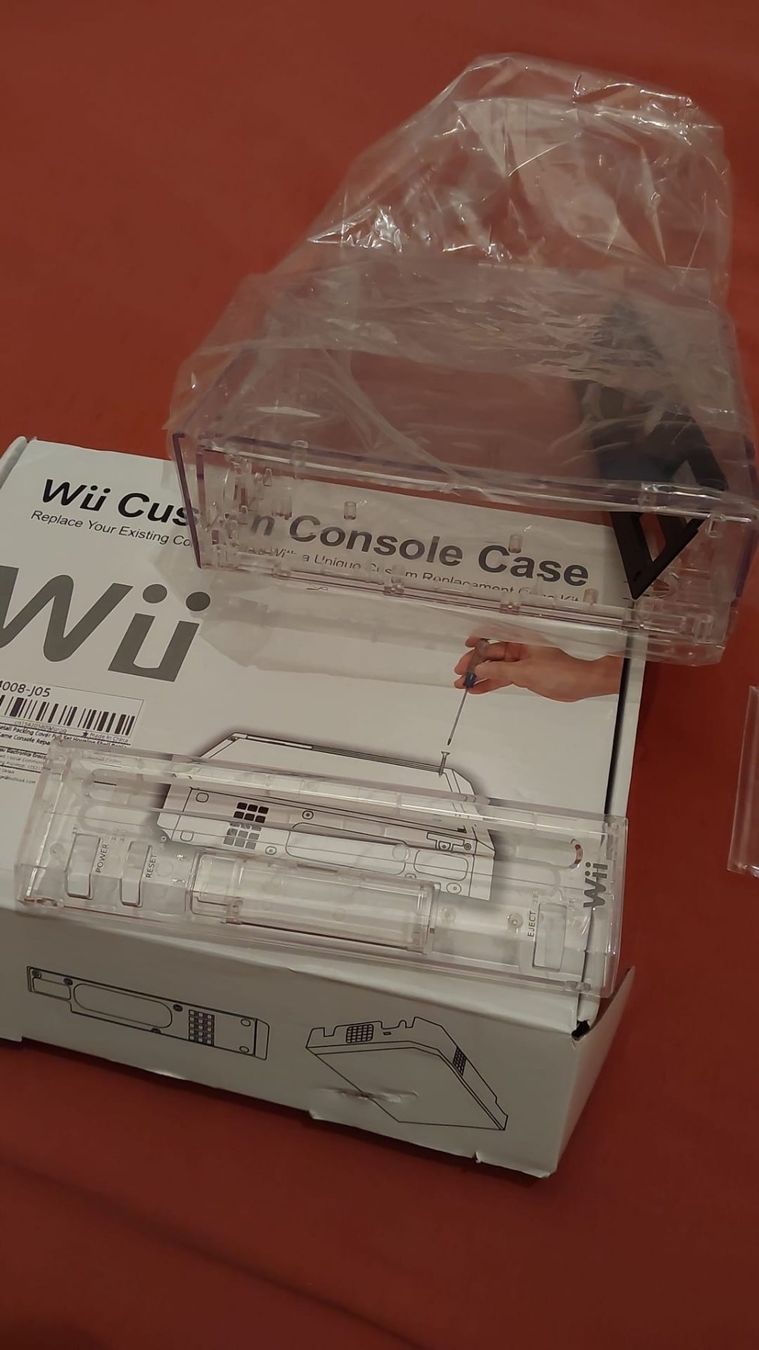 Nintendo Console: Nintendo Wii Gehäuse Transparent – Nuovo (secondo la descrizione) da Henggart venduto da Jan073