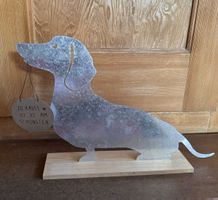 Dackelfigur aus Aluminium