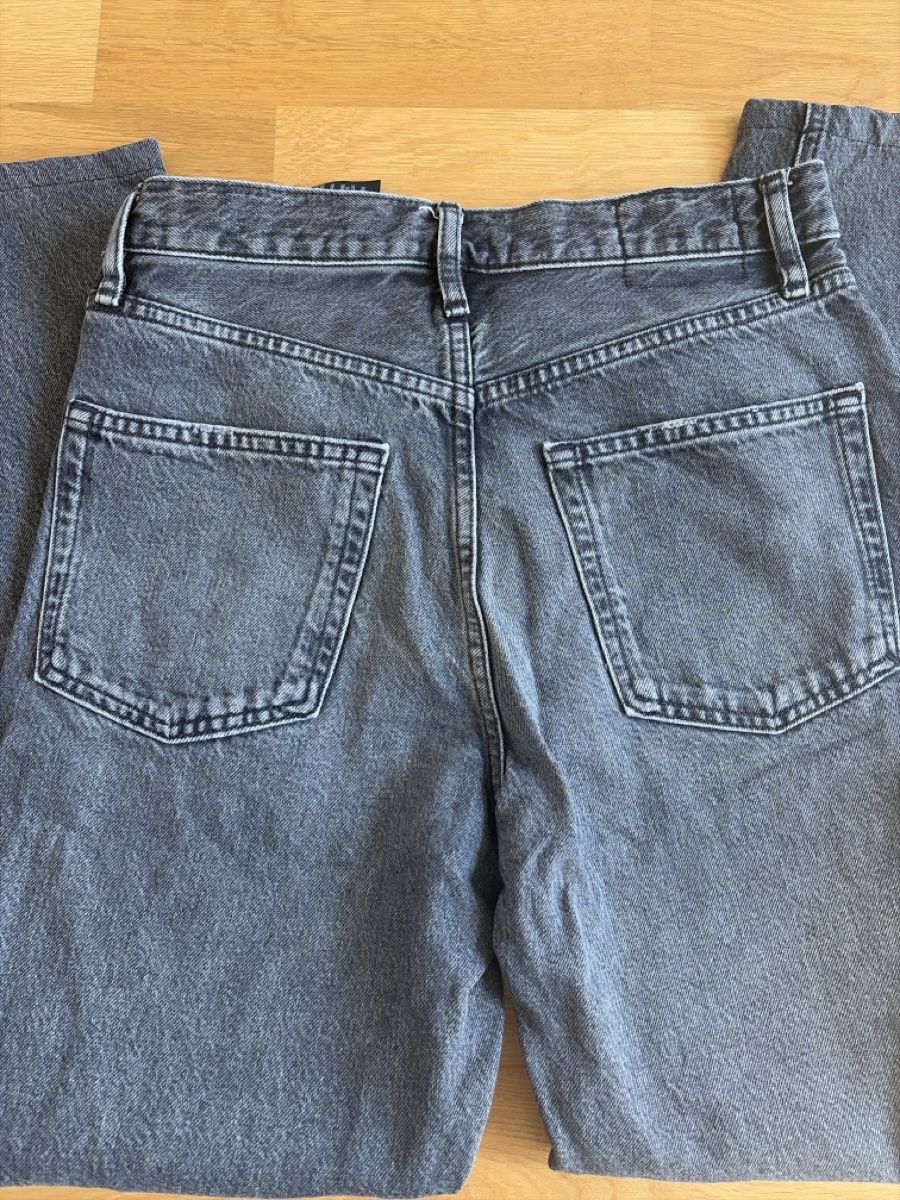 Massimo Dutti Jeans: Massimo Dutti grau Used Look Grösse 38 – Usato da Aarburg venduto da Petite-closet-Loop 5