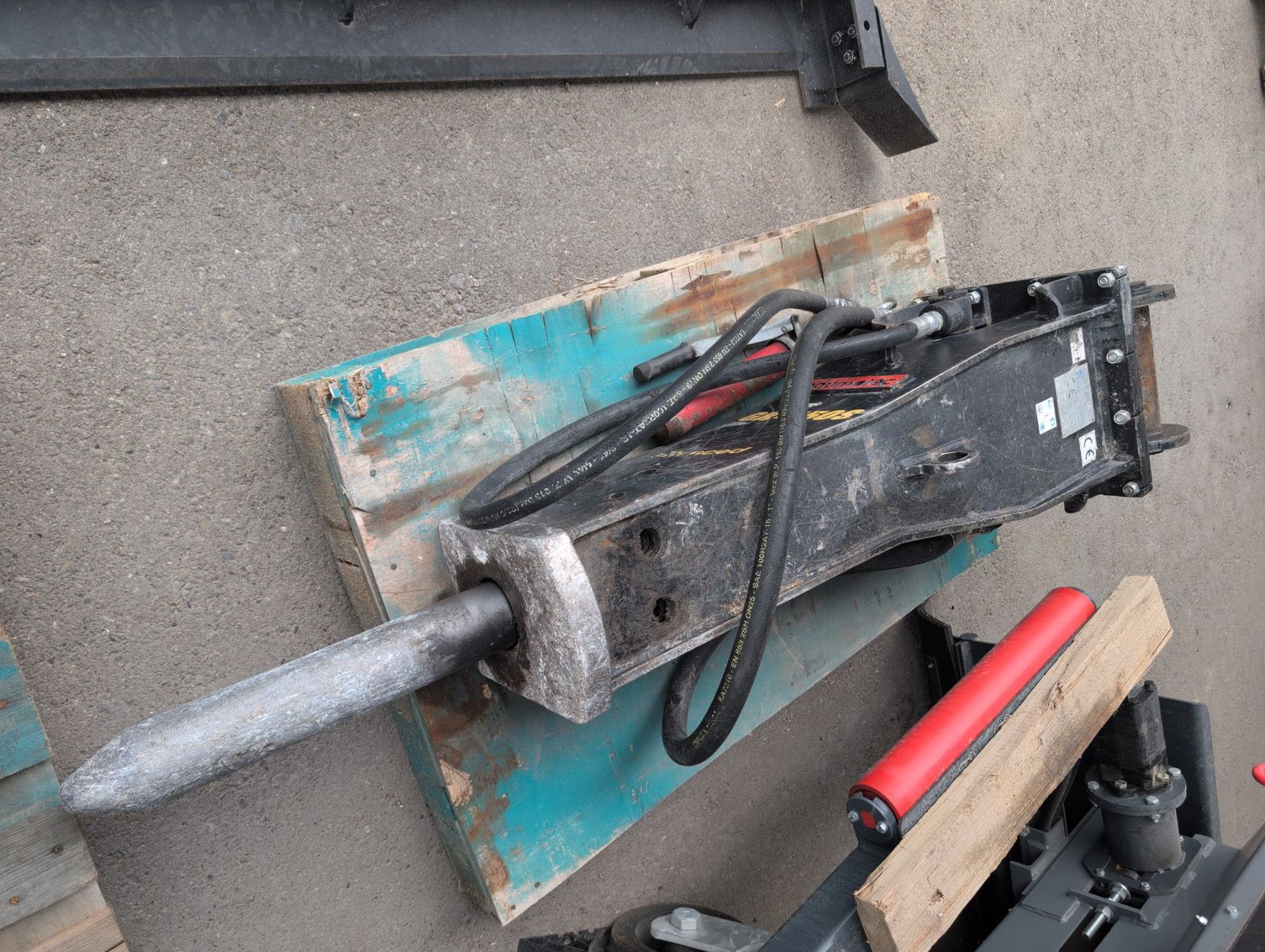 Escavatori: Abbauhammer Italdem – Usato da Bazenheid venduto da BMZentrumGmbH