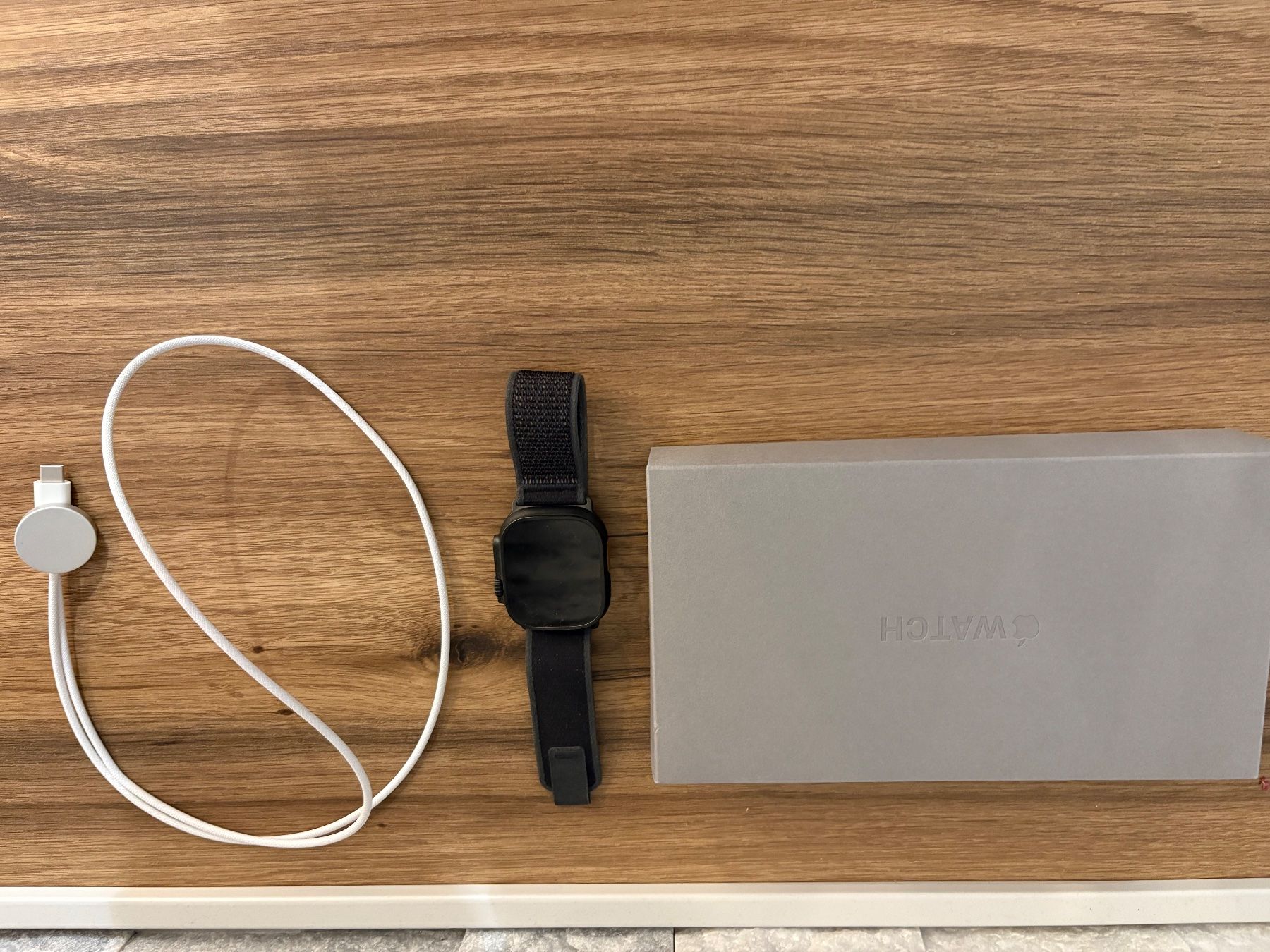 Apple Smartwatch: Apple Watch Ultra 2 - schwarzes Titan – Nuovo (secondo la descrizione) da Buchs SG venduto da bes_kr9l 1