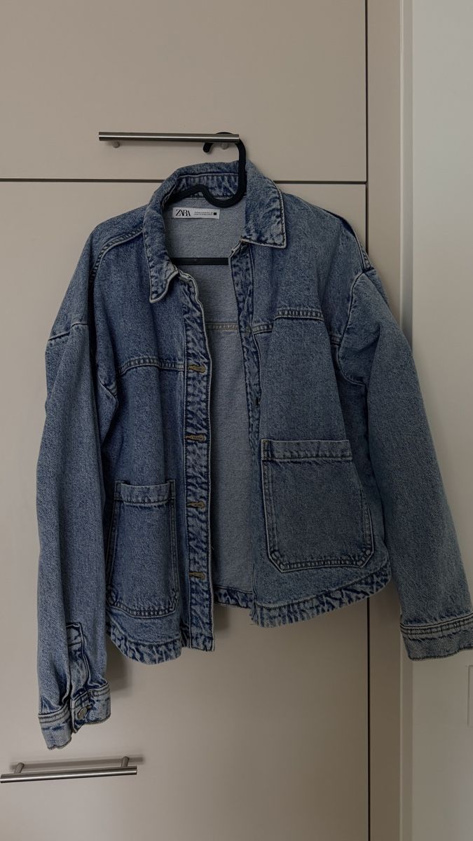 Zara Jacken: Jeans Jacke Zara – Neu (gemäss Beschreibung) aus Wallisellen von SKO96