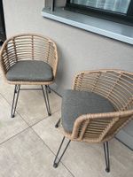 2 Gartenstühle mit Sitzkissen zusammen ab 1.-