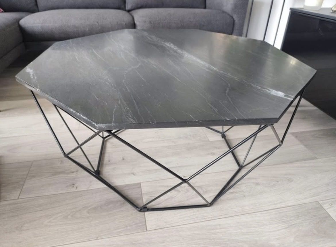 Tables: Table basse en Granite  – D'occasion à Cossonay-Ville par Jujulafripouille