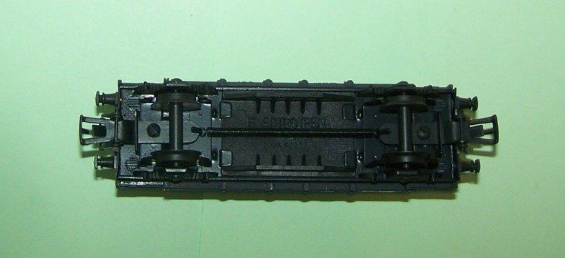 Renfe Modellini di ferrovie: Electrotren 1004 H0 Niederborder mit 3 SEMAT Behältern, DC – Nuovo (secondo la descrizione) da Brüttisellen venduto da Rentner44zh 4