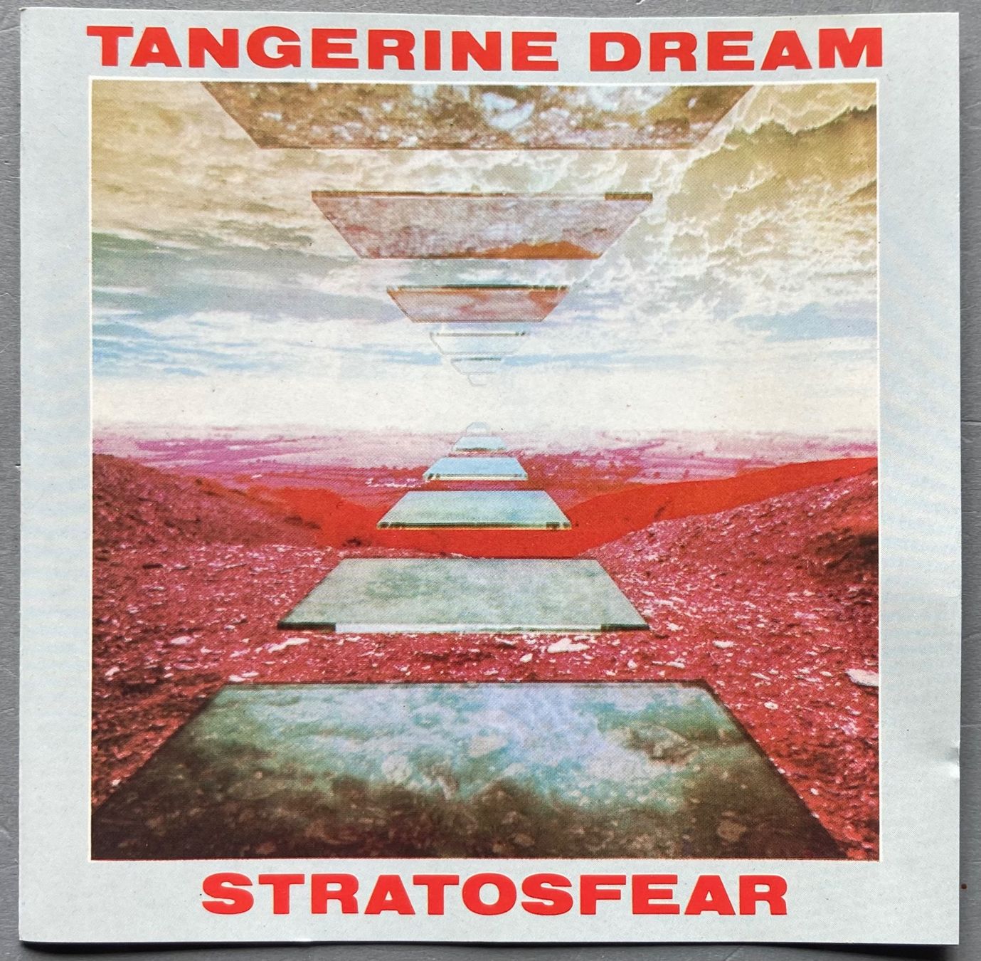Vinyles: TANGERINE DREAM - STRATOSFEAR – D'occasion à Poliez-Pittet par Newtown-Records