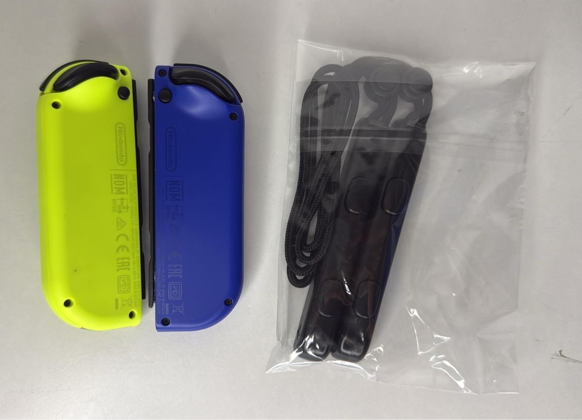Nintendo Controller: Nintendo Switch Joy-Cons - Blue/Yellow - Great Condition – Usato da Ehrendingen venduto da bubulence 1