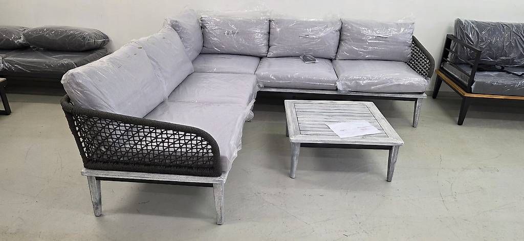 Divani: Gartenlounge neu – Nuovo e nell'imballaggio originale da Lützelflüh-Goldb venduto da Rampenverkauf_72_ 5