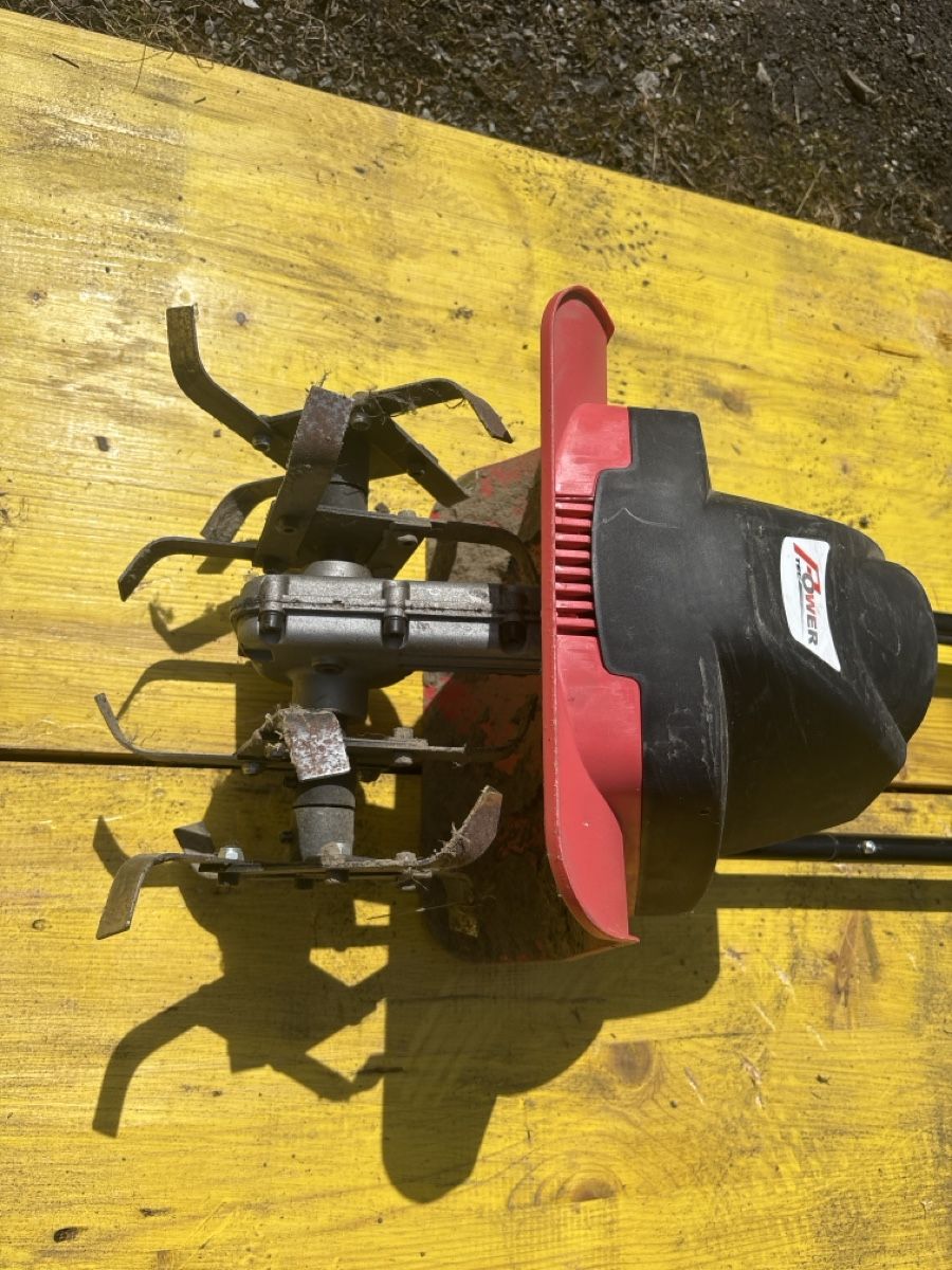 Tutte le macchine: Elektronische Gartenhacke – Usato da Sempach venduto da and_gz7z 1