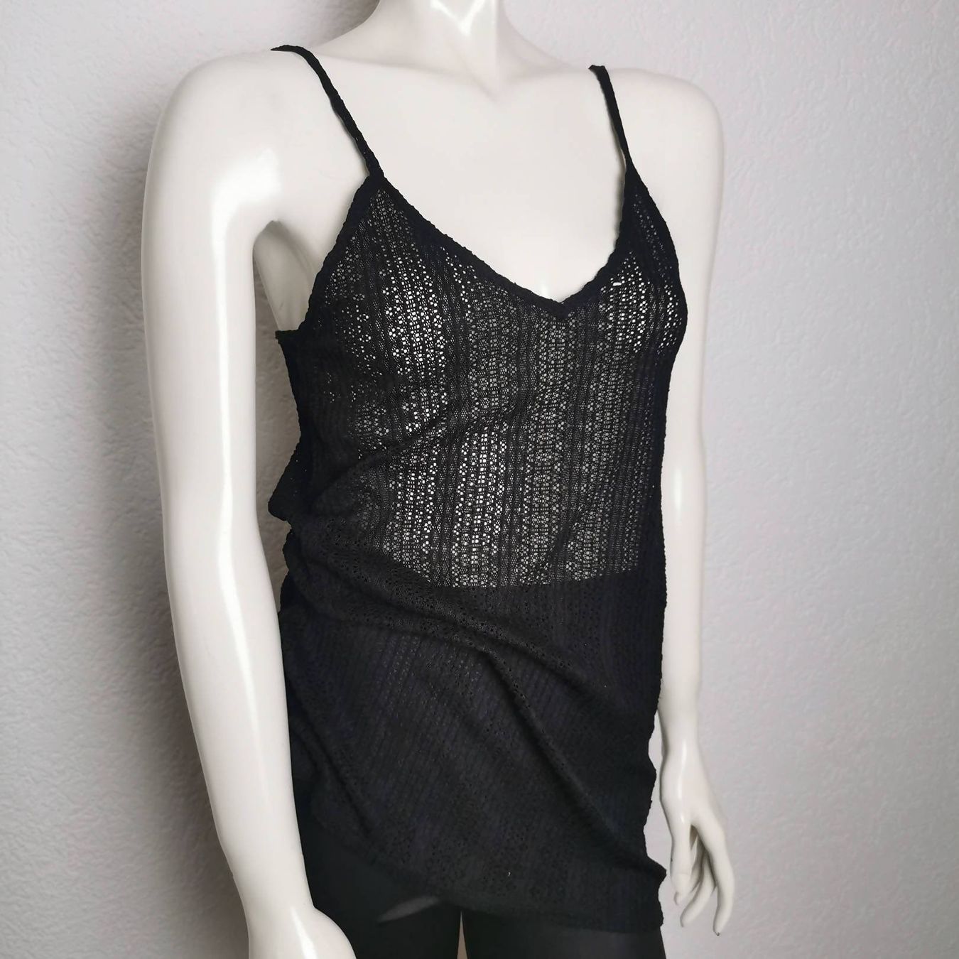 Zara Top: ZARA Oberteil schwarz, Top mit Lochmuster - S – Usato da Wettingen venduto da JasminL92-3 1