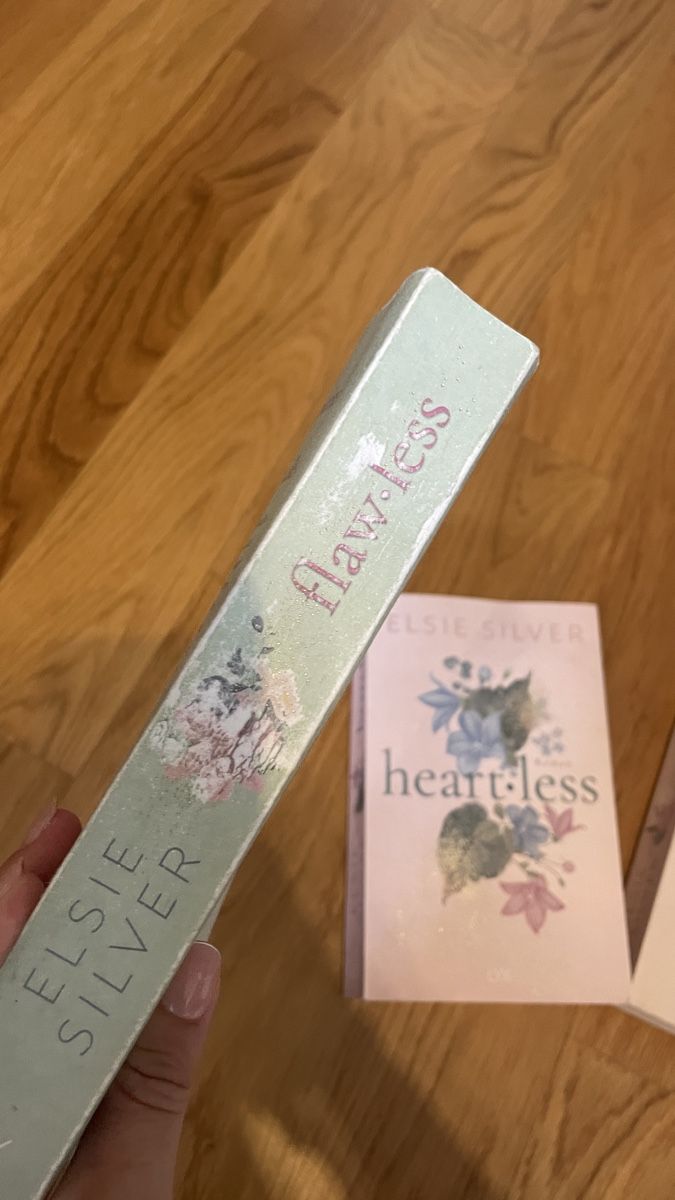 Libri: Bücher von Elsie Silver flawless, heartless, powerless – Usato da Schliern b. Köniz venduto da Lorena.h 1