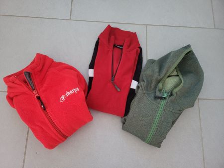 Kleiderpaket Fleecejacken gr. 116 122 128