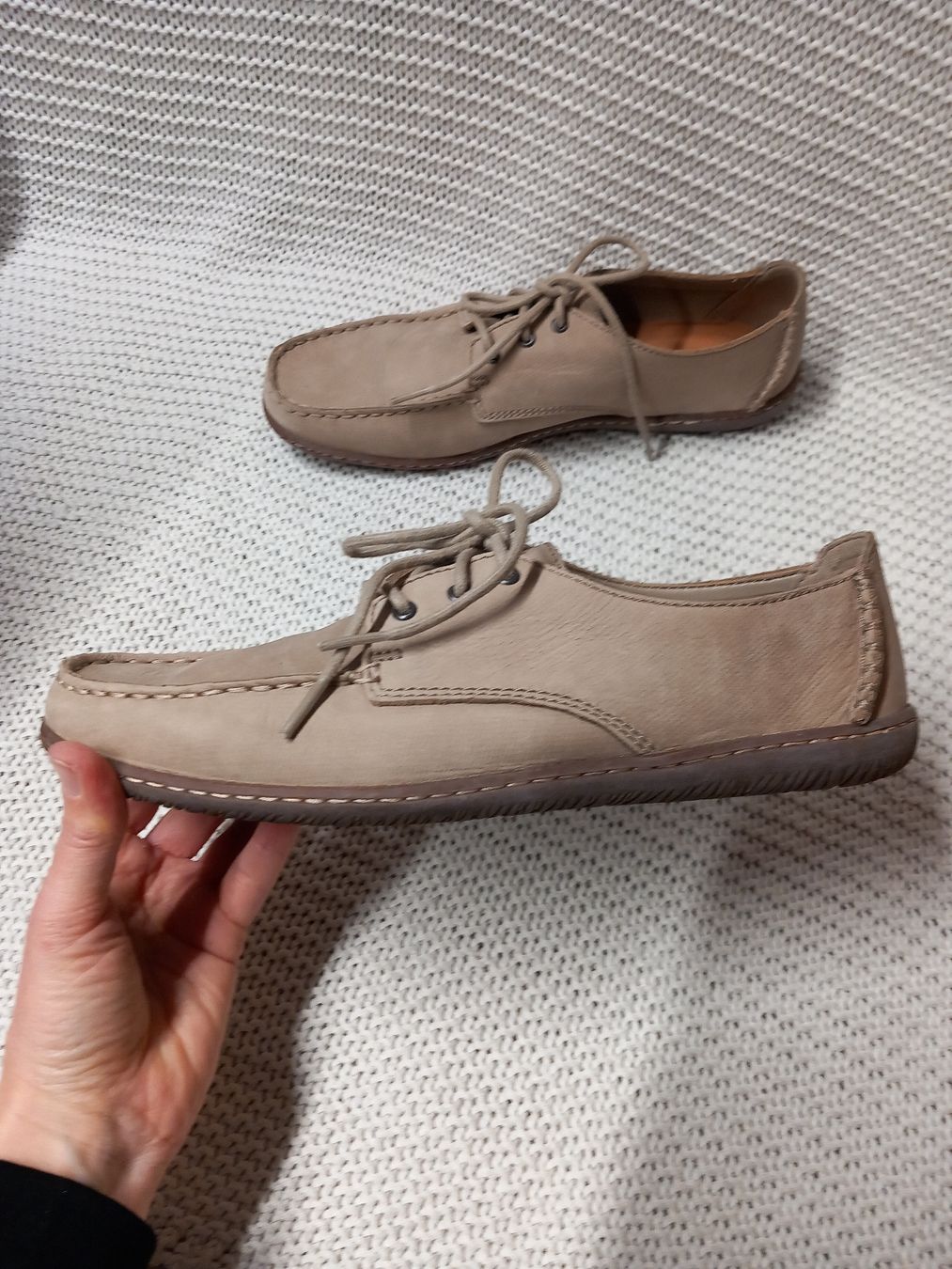 Clarks Scarpe da uomo: Clarks Herren Schnürschuhe Gr.41, Wildleder – Usato da Gwatt (Thun) venduto da umwelt-brocki 1