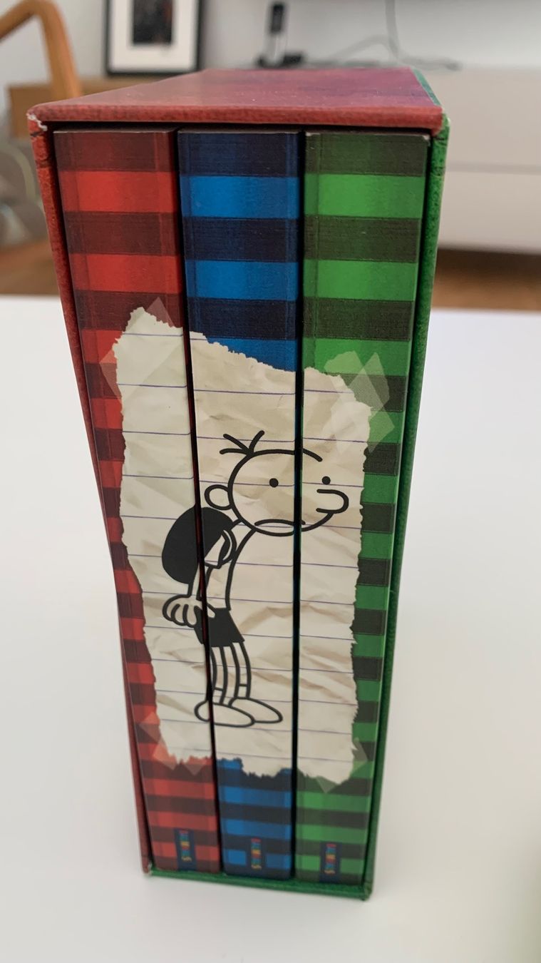 Libri: 4 Bücher Gregs Tagebuch – Usato da Wettingen venduto da Green183 4