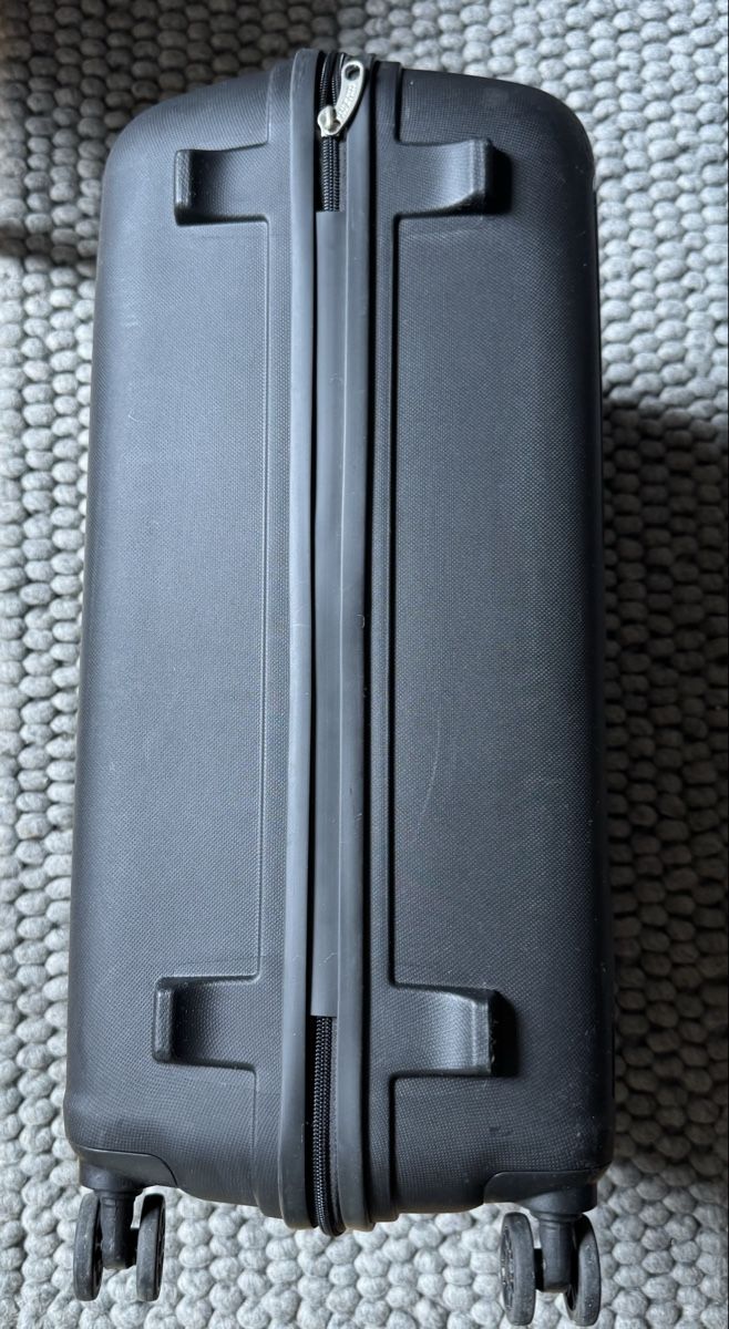 Samsonite Reisekoffer: Valise Samsonite noire - taille moyenne-3 ans garantie – Neu (gemäss Beschreibung) aus Genève von inf_2ggr 2