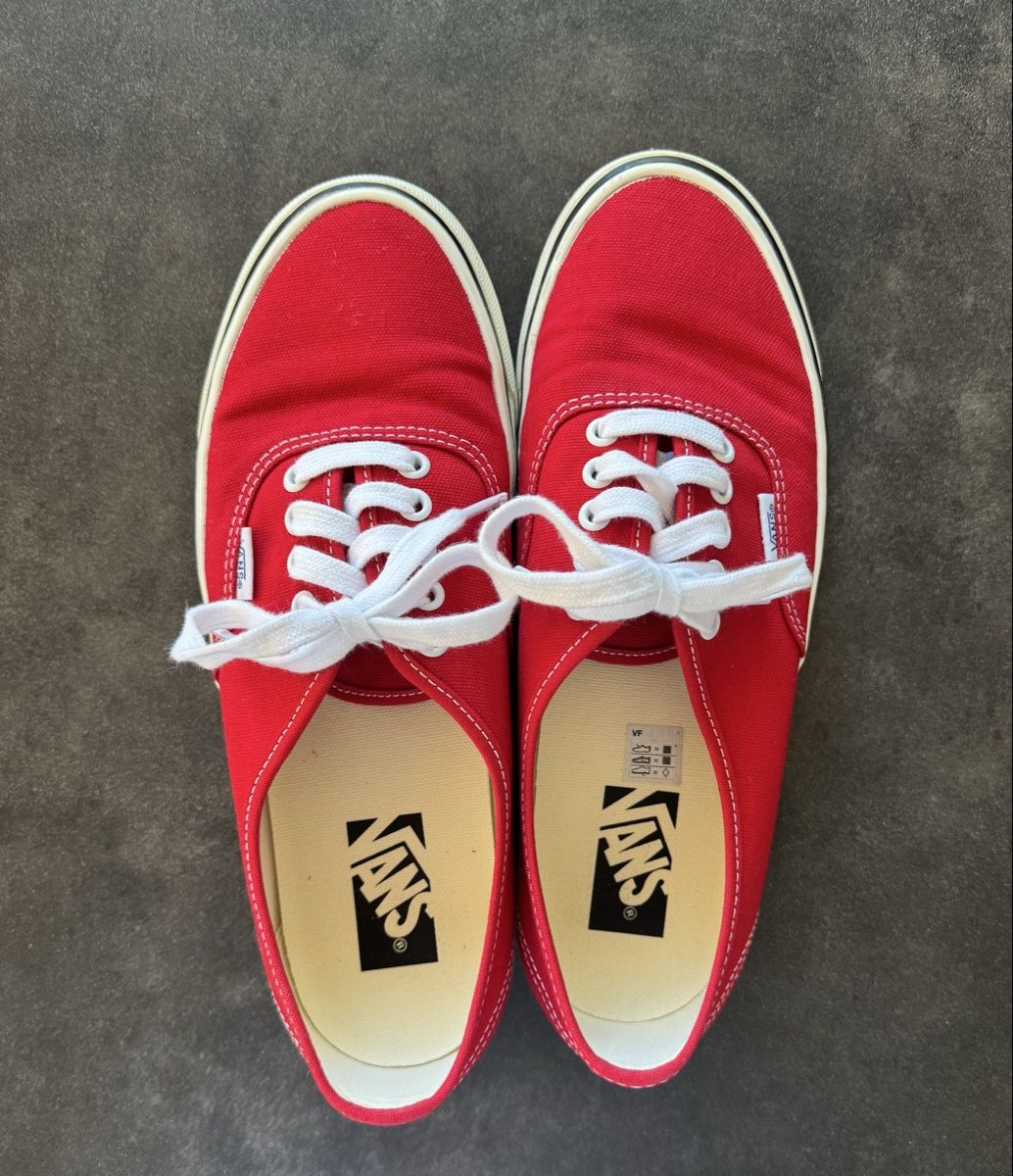 Vans Chaussures hommes: VANS Authentic (42) – Neuf (Voir description) à Coppet par Apicius1 1