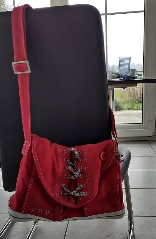 Borse da donna: Zwei Taschen – Usato da Widnau venduto da El_Capitan5 4