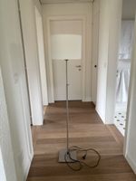 Ikea Stehlampe weiss/beige ovale Form