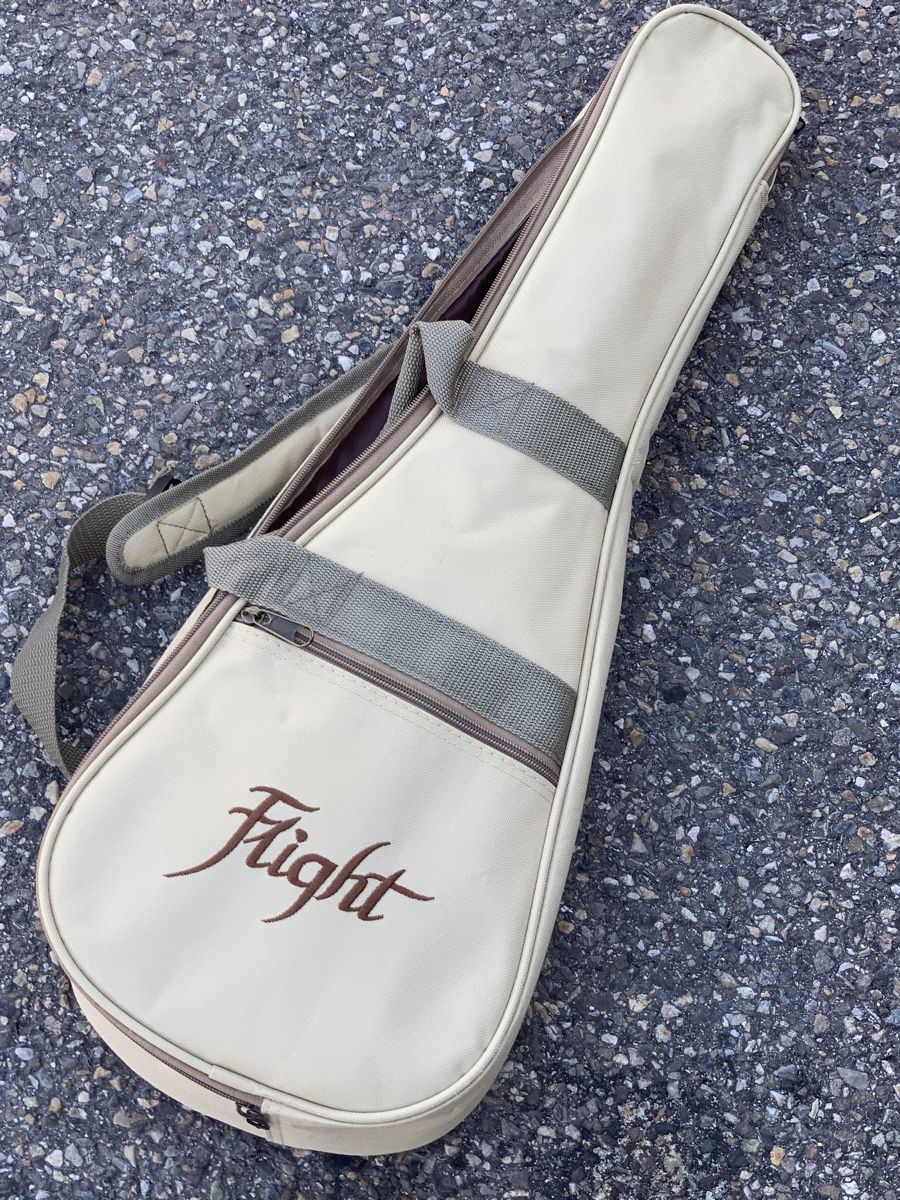 Strumenti musicali: UKULELE „Flight“ mit Tasche  – Usato da Wangen b. Olten venduto da Finolino28 9