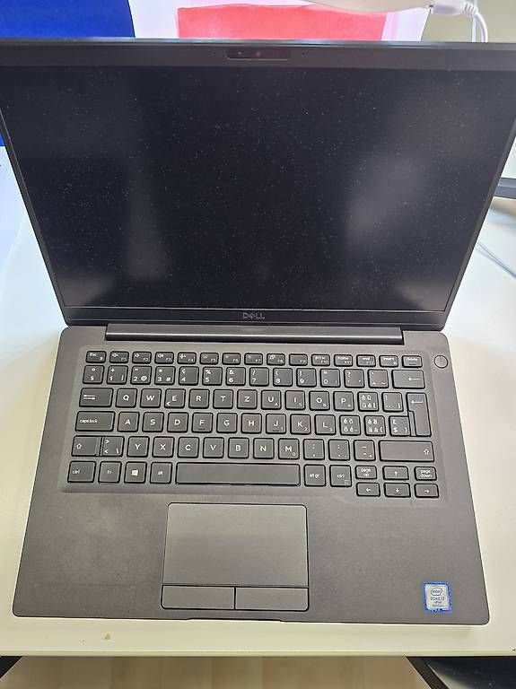 Notebook: Dell Latitude 7400 – Usato da Winterthur venduto da Remoremo