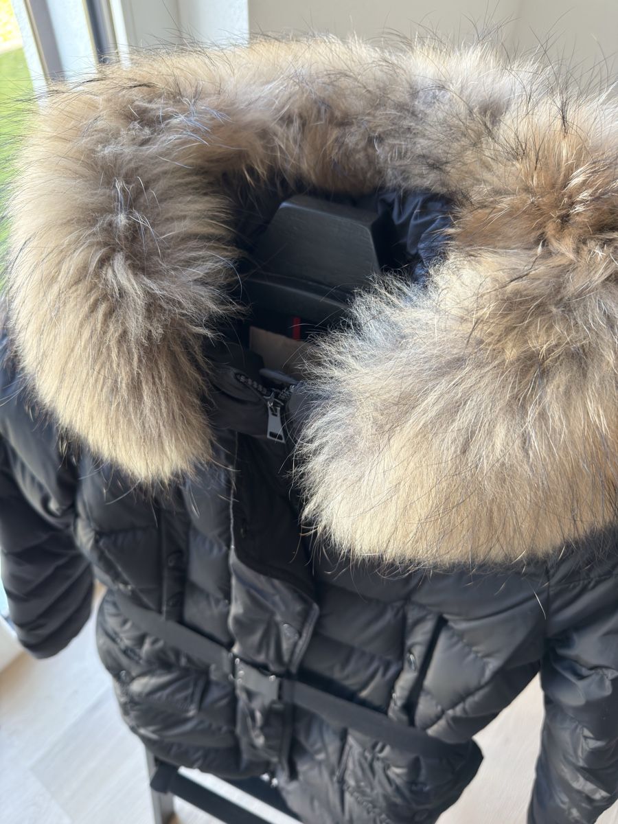 Moncler Giacche: Moncler Damenjacke – Usato da Pfäffikon ZH venduto da C.Cs 3