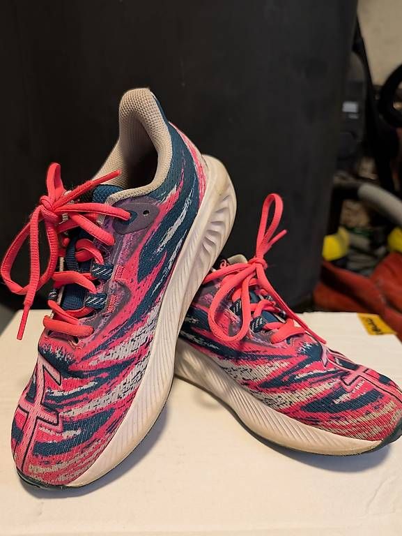 Asics Scarpe per ragazze: Asics Turnschuhe Grösse 36 – Usato da Pura venduto da chr_k696