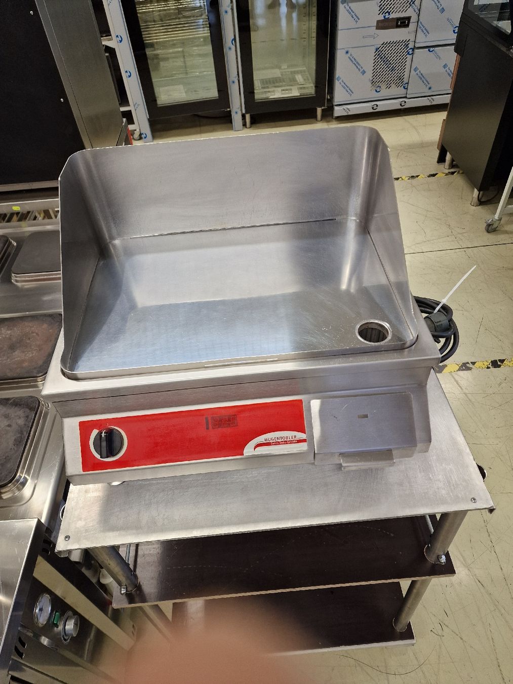 Griglie: Hugentobler  induktion Grill – Usato da Niederwangen BE venduto da HasGastrobedarf 1