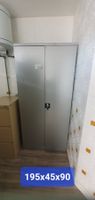 Metallschrank abschliessbar 195×90×45 cm dringend abzugeben