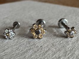 3x Labret Piercing Blumenform mit Steinen gebraucht