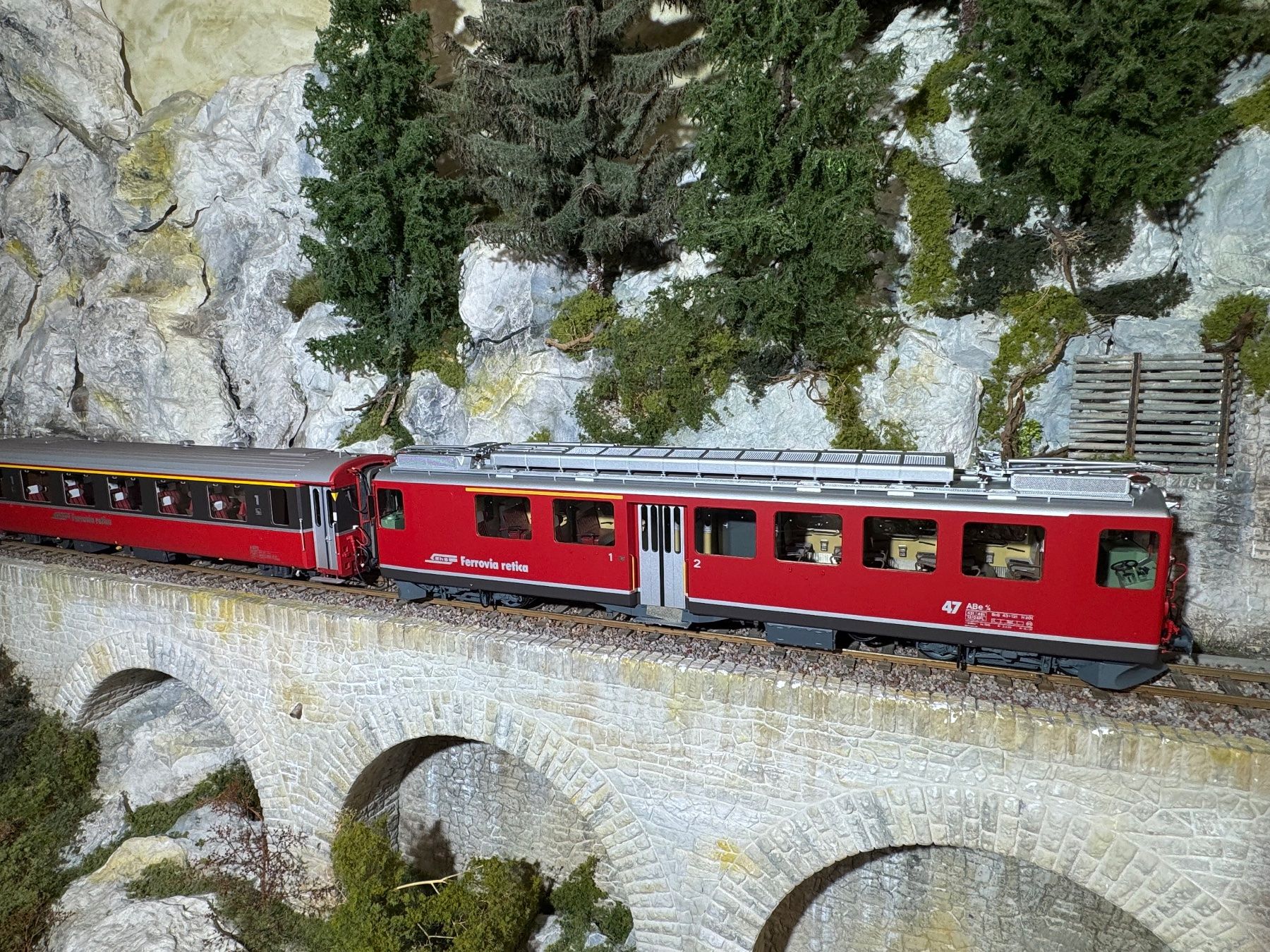 Modelleisenbahnen: Model Rail EW III, Bernina, Om – Gebraucht aus Krummenau von ferrotech 1