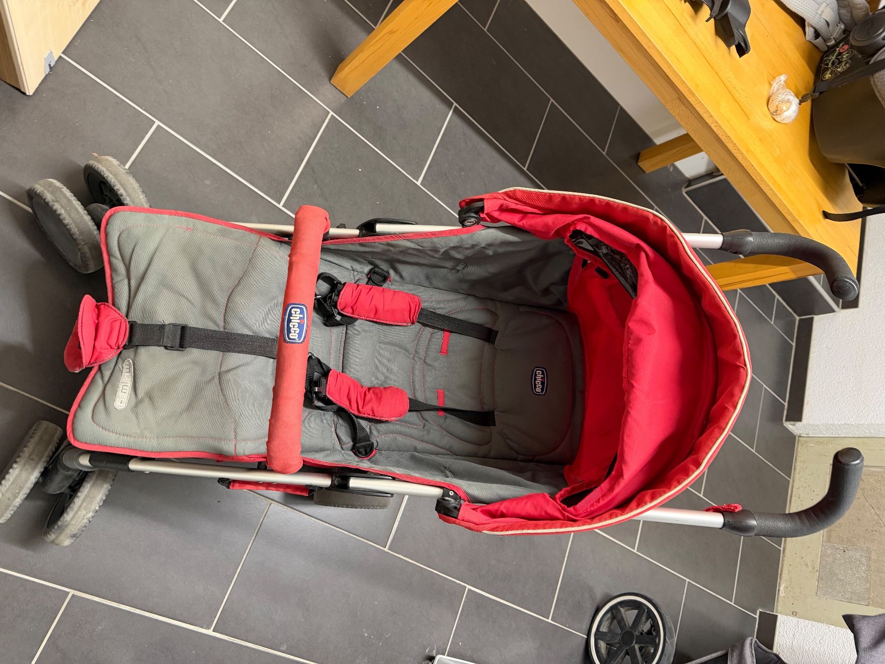 Chicco Carrozzine: Kinderwagen Chicco rot – Usato da Effretikon venduto da saliaulo 4