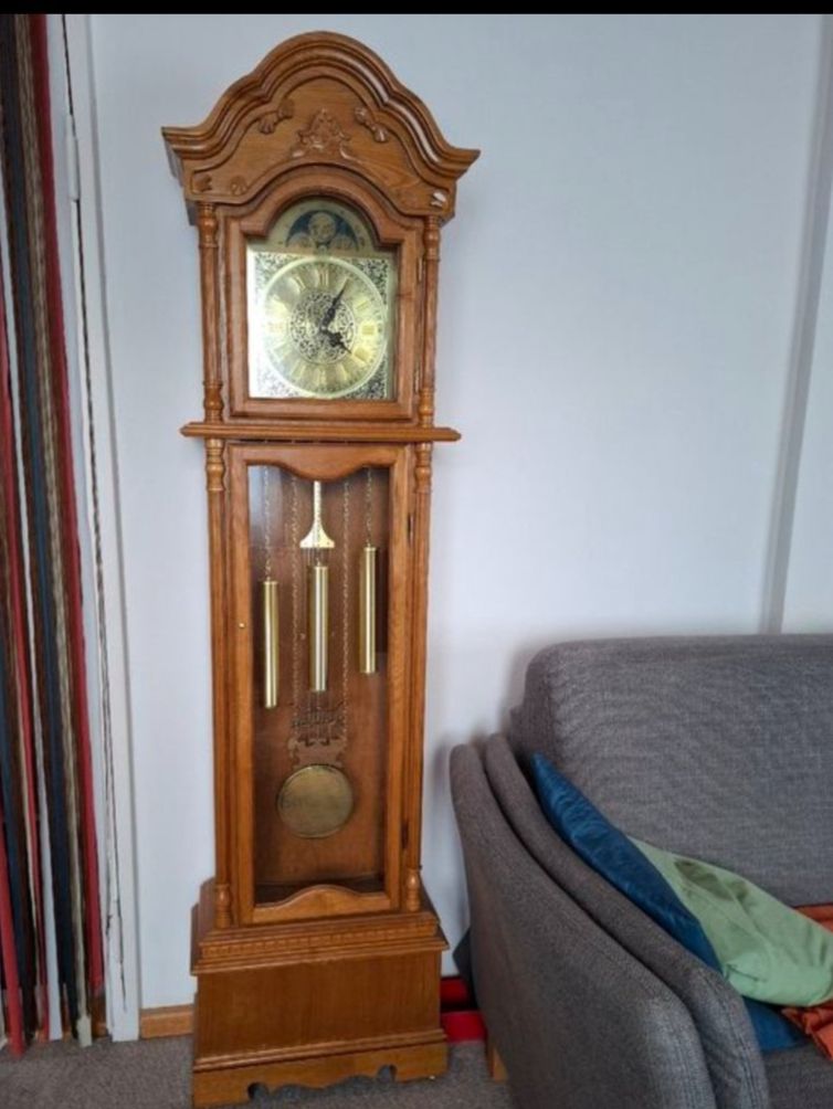 Orologi da terra & Orologi da parete: Standuhr mit Quarz Werk – Usato da Grossaffoltern venduto da Sanchi