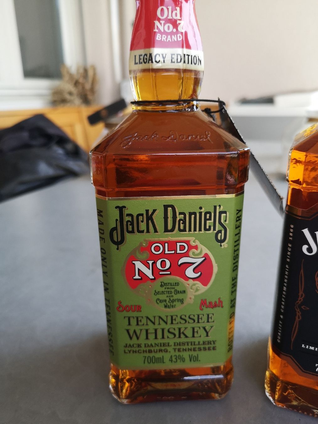 Jack Daniels Spiritueux: Jack Daniel's Whiskey Legacy Edition, diverse Sorten! – Neuf avec emballage d'origine à Waltenschwil par Andy.Z01 1