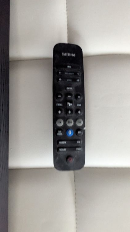 Philips Home Cinema: plateau de son Philips HTL5130B/12 d'occasion – Usato da Neyruz FR venduto da Yann 1