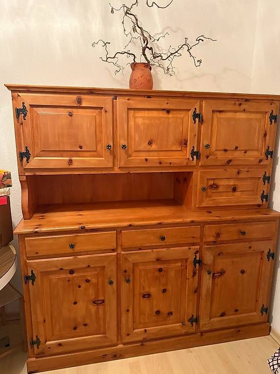 Büffets: Arvenholz-Buffet Holz massiv – Gebraucht aus Selzach von Olive8