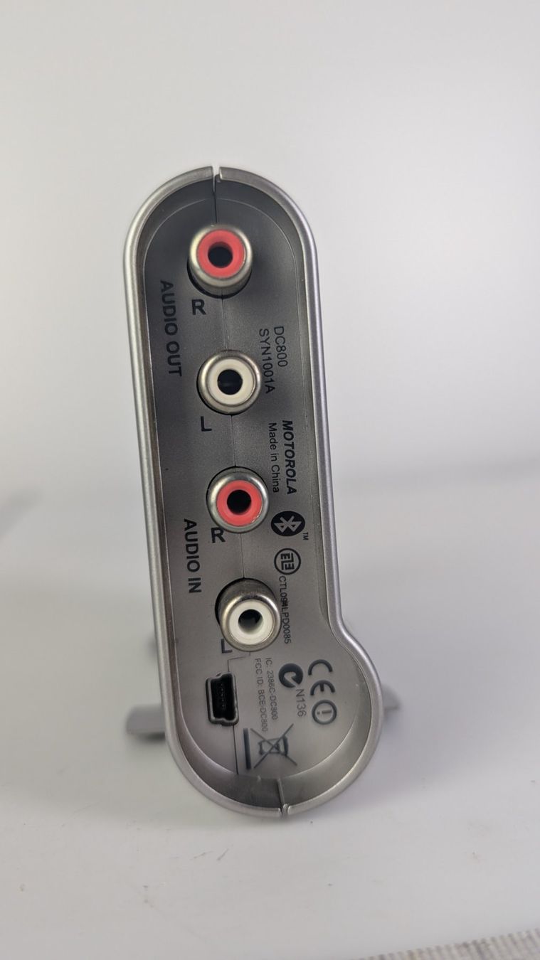 Docking station: Motorola DC800 Bluetooth Musik Docking Station Top – Usato da Zürich venduto da axolottchen 1