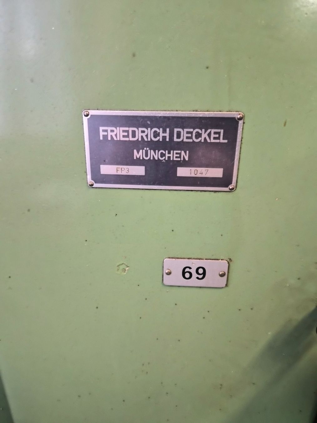 Tutte le macchine: Fraiseuse conventionnelle DECKEL FP3 – Usato da La Chaux-de-Fonds venduto da Bretelle 4