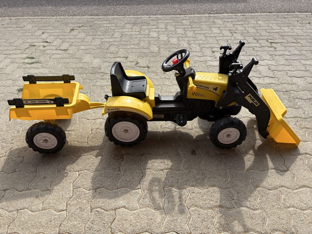 Fahrzeuge für Kinder: Kindertraktor – Gebraucht aus Maisprach von GingerellaMuus