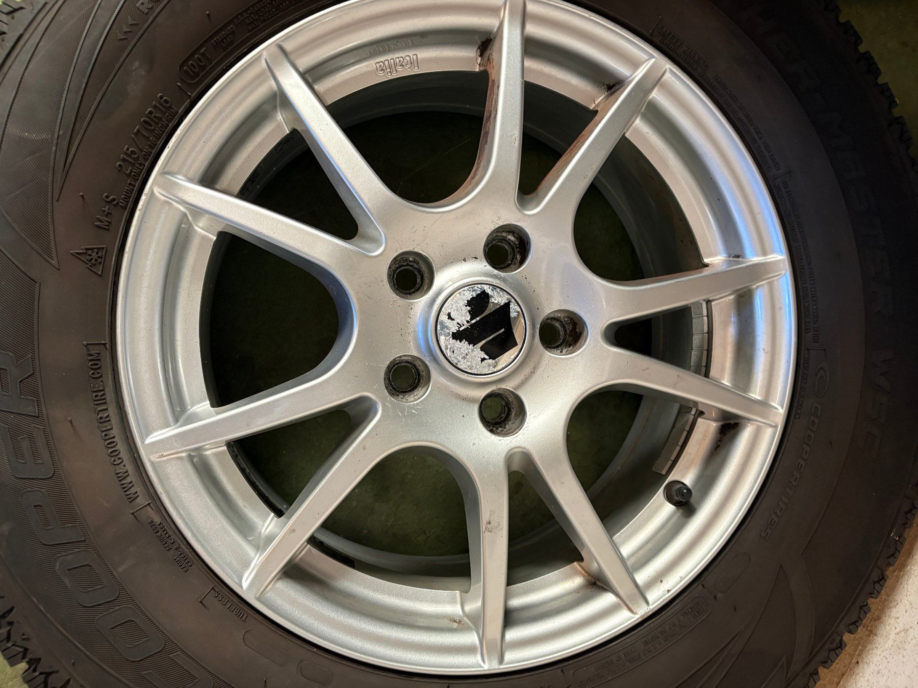 Pneus & Kompletträder: Winterräder 215/70 R16 – Gebraucht aus Kaltbrunn von Steoli74 2
