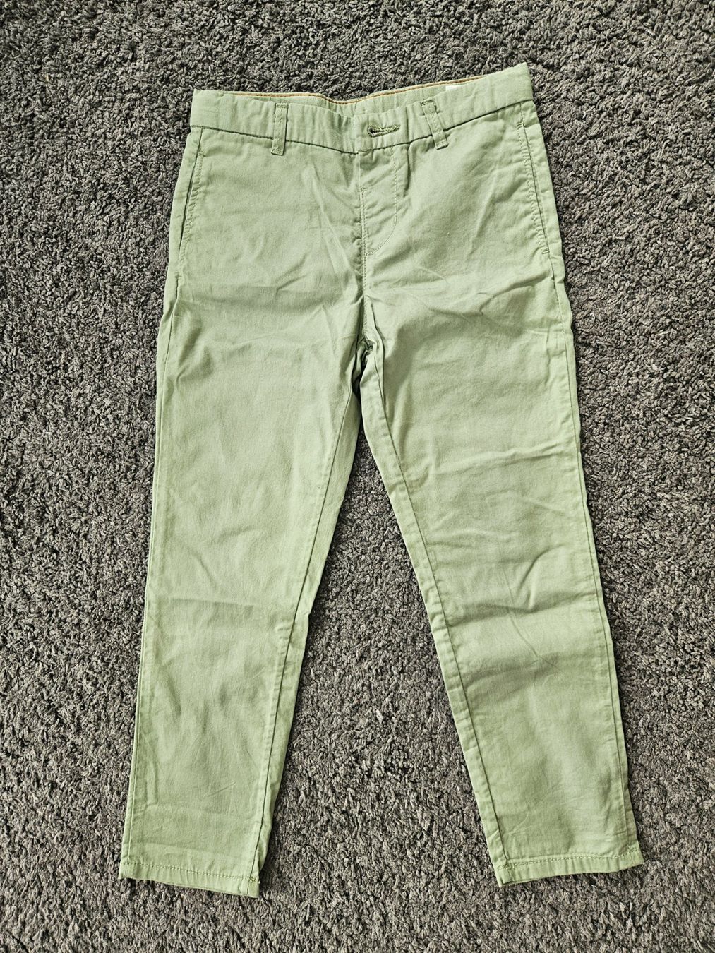 H&M Pantaloni: Stoffhose von H&M Grösse 122 – Usato da Marthalen venduto da Himbeersugus