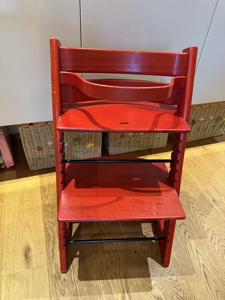 Stokke Seggioloni: Stokke Tripp Trapp in rot - Versand möglich – Usato da Neuhaus SG venduto da chinderegge 4