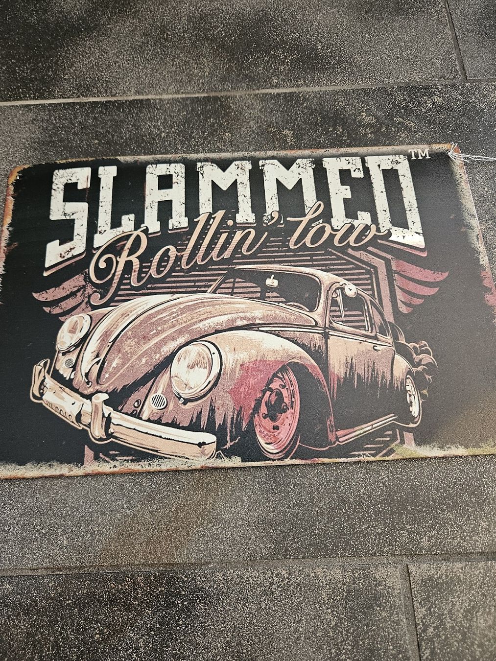 Volkswagen Insegne: Blechschild Retro VW Käfer Cabriolet "Slammed Rollin' low" – Usato da Anwil venduto da tamoos 2