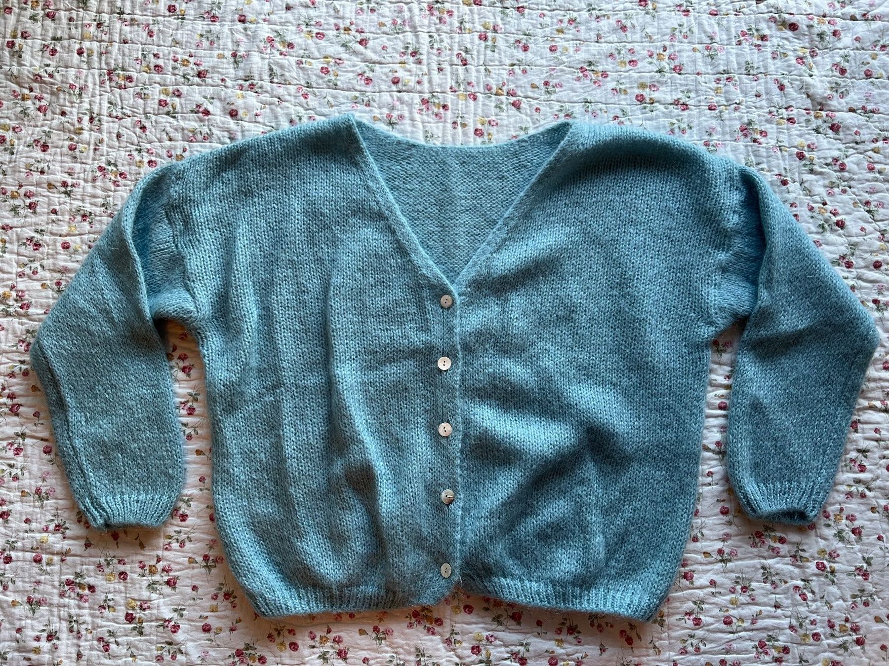 Jacken: Strickjacke / Einheitsgrösse – Gebraucht aus Meggen von heyleg1