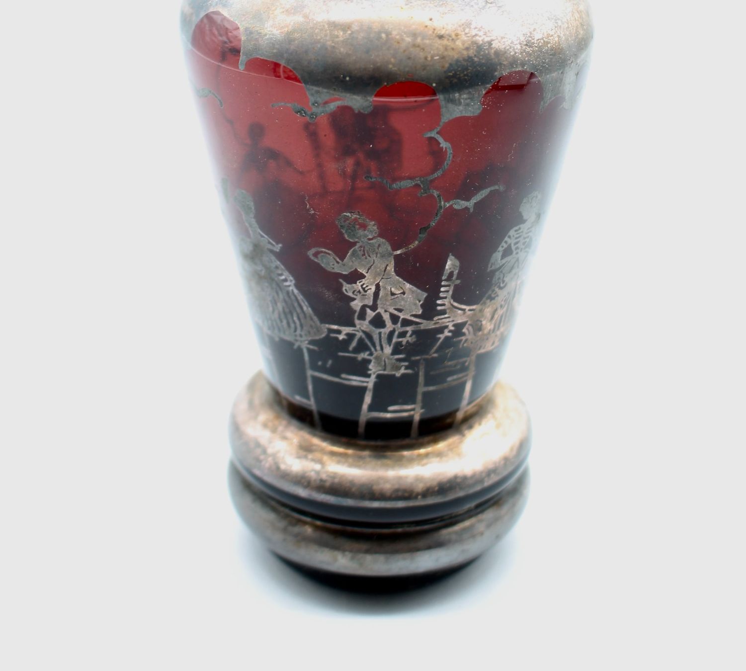Carafes: Antike Karaffe Rubinrot mit Silberauflage – D'occasion à Bruettisellen par Collector_Store 1
